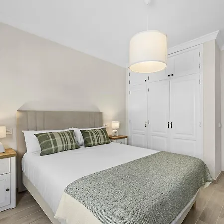 Casahost Guenia Beach Apartment