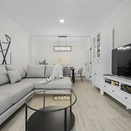 Casahost Guenia Beach Apartment *